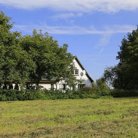 Zulawiaczek Farm stay *